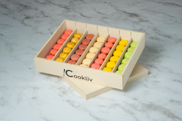 Coffret Paris (49 pièces sucrées)