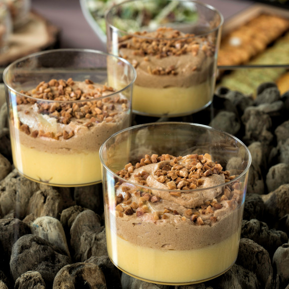 Mousse praliné, crème à l'orange