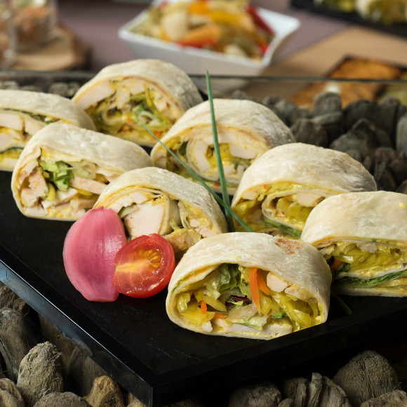 Wrap Poulet grillé et chou chinois au curry