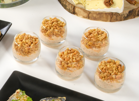 Rillettes de saumon et crumble