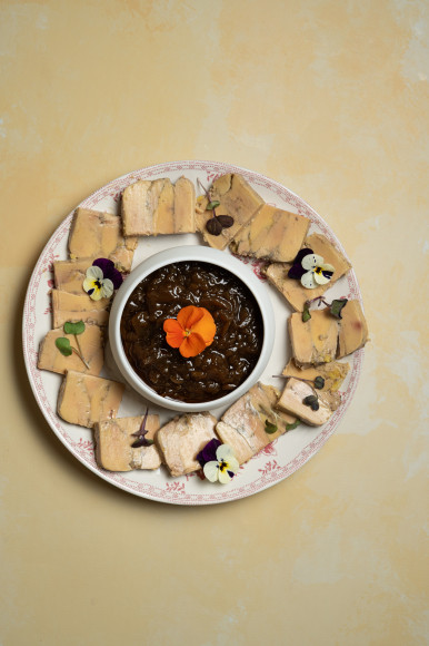 Plateau de foie gras maison & oignons confits
