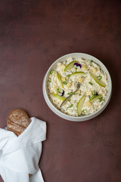 Salade de céleri aux pommes et emmental