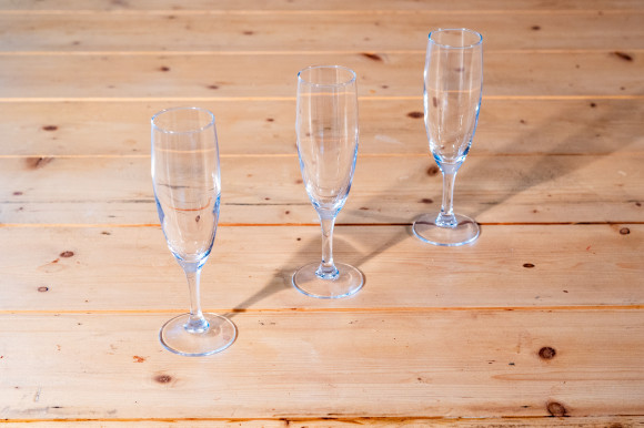 Lot de 48 flûtes en verre