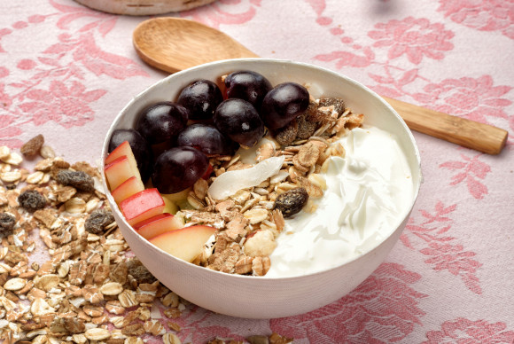 Yaourt au muesli et fruits frais